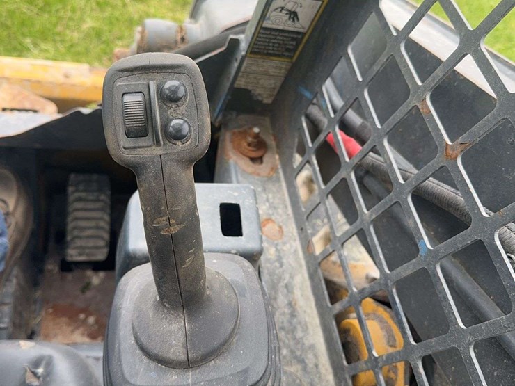 deere-318g-image-27