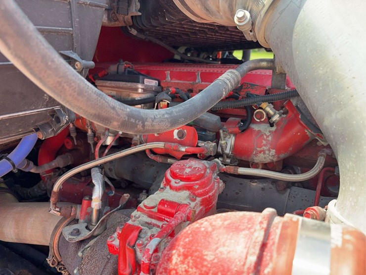peterbilt-579-image-41
