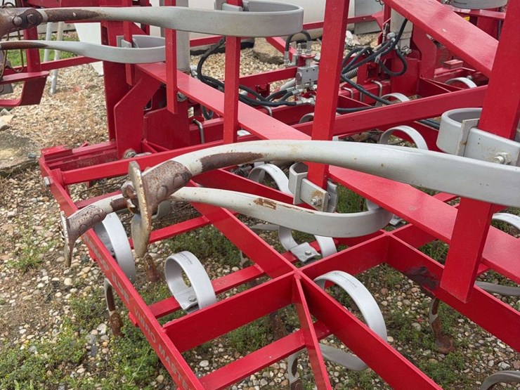 kongskilde-3pt-field-cultivator-image-9