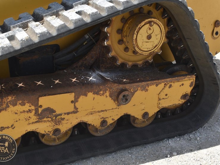 2009-caterpillar-279c-image-26