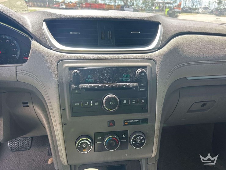 2014-chevrolet-traverse-image-17