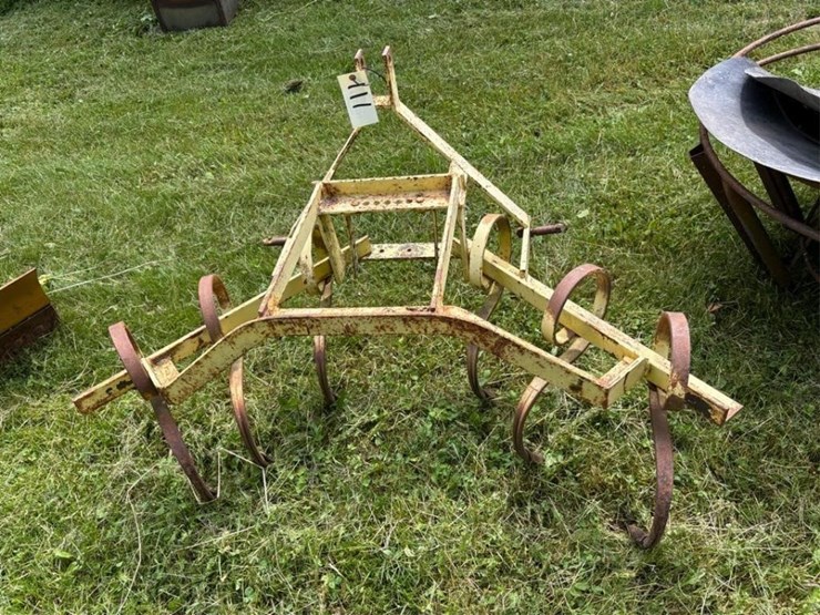 4'-3pt-digger-image-1