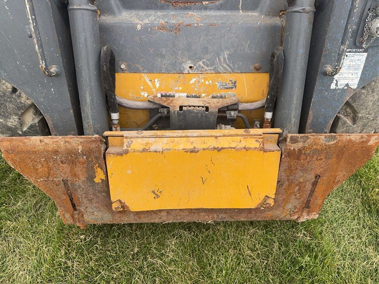 deere-318g-image-35