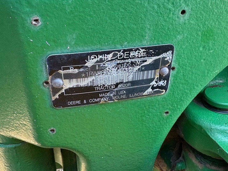 2010-john-deere-8320r-image-121