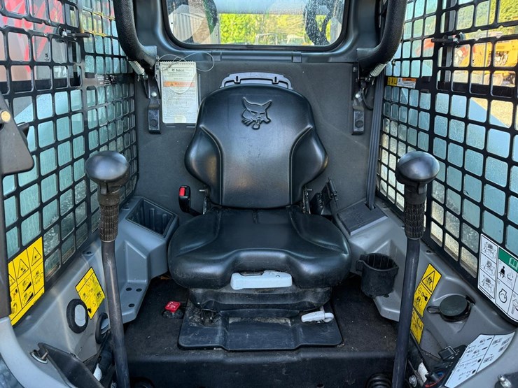 2024-bobcat-s770-image-17