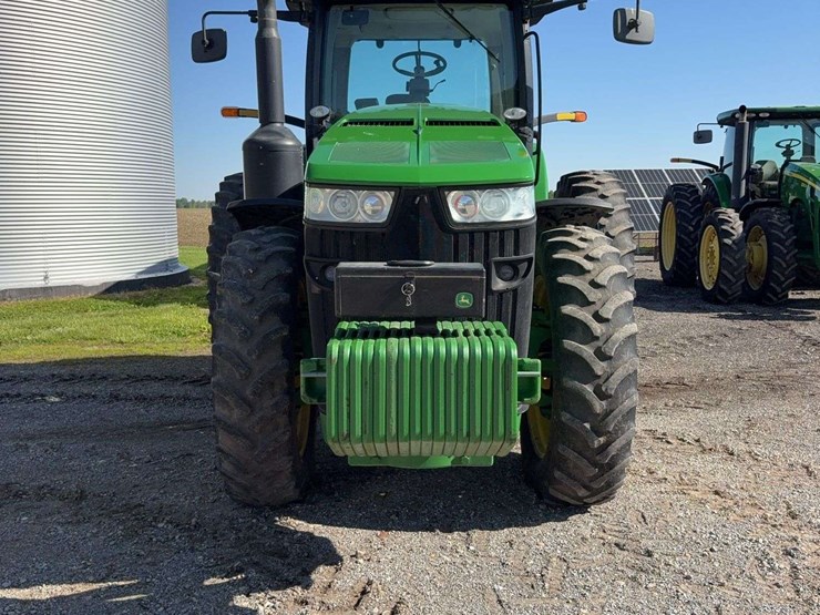 2011-john-deere-8260r-image-5