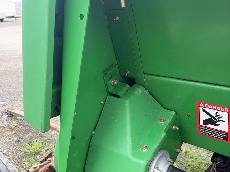 2011-john-deere-608-image-20