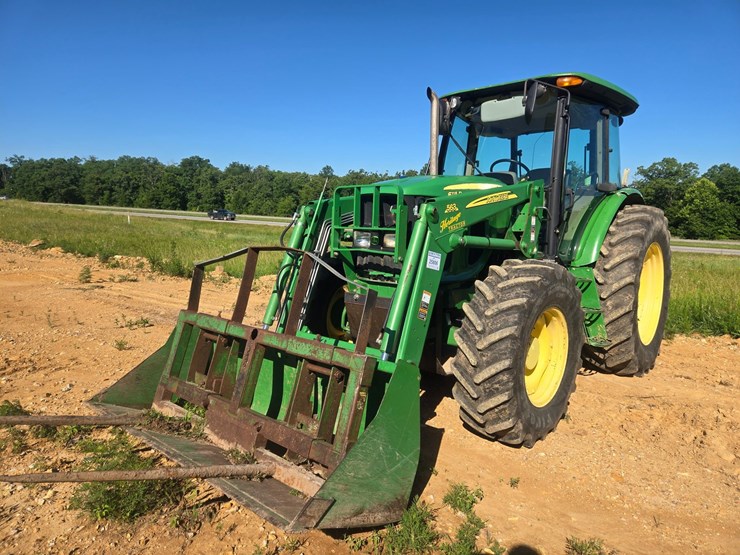 2010-john-deere-6115d-image-1