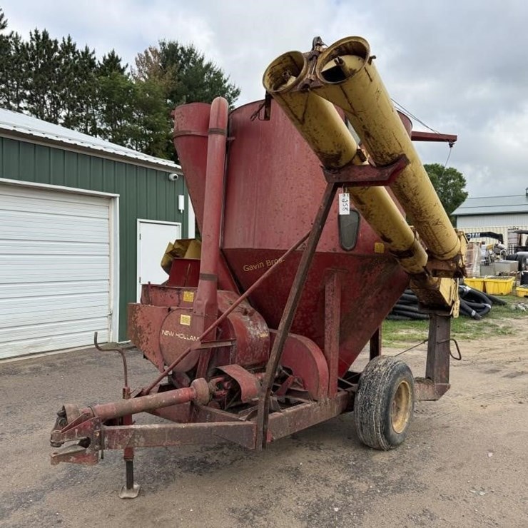 NEW HOLLAND 354