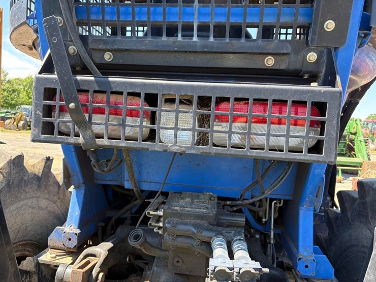 new-holland-ts6.120-image-12
