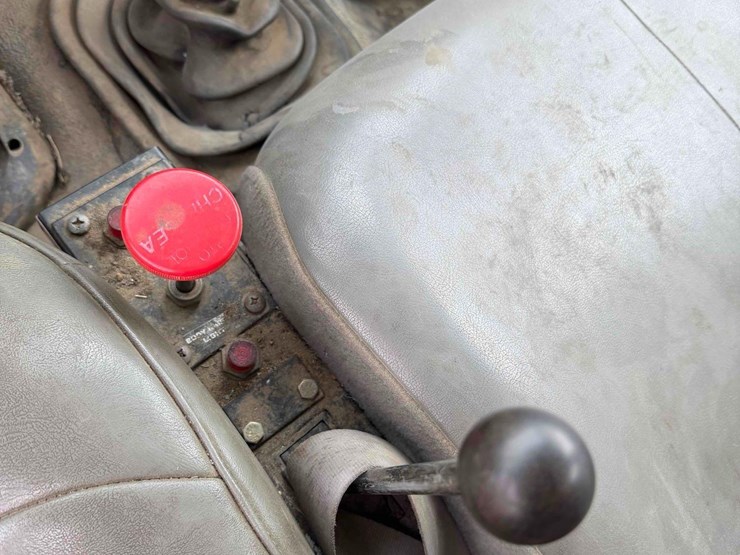 2005-ford-f650-image-21