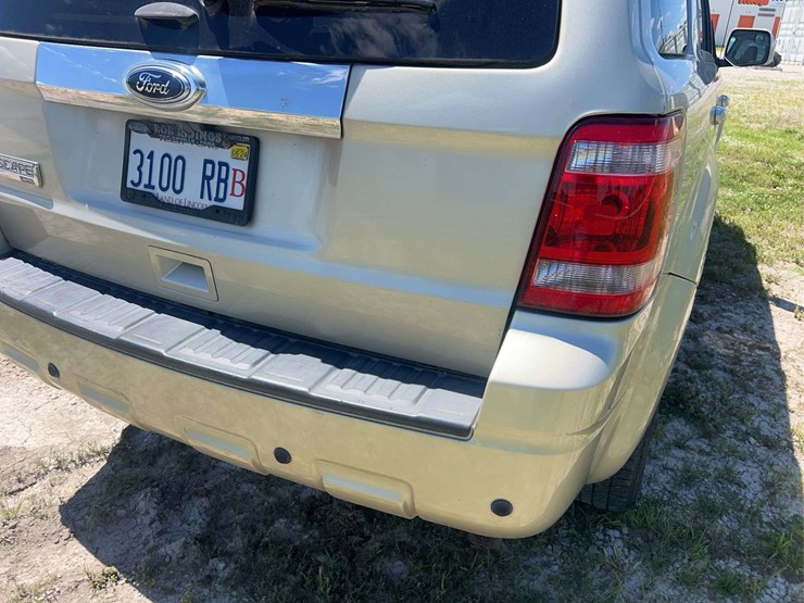 2012-ford-escape-image-26