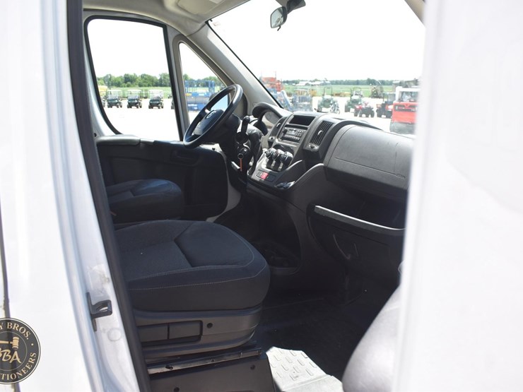 2014-ram-promaster-1500-image-34