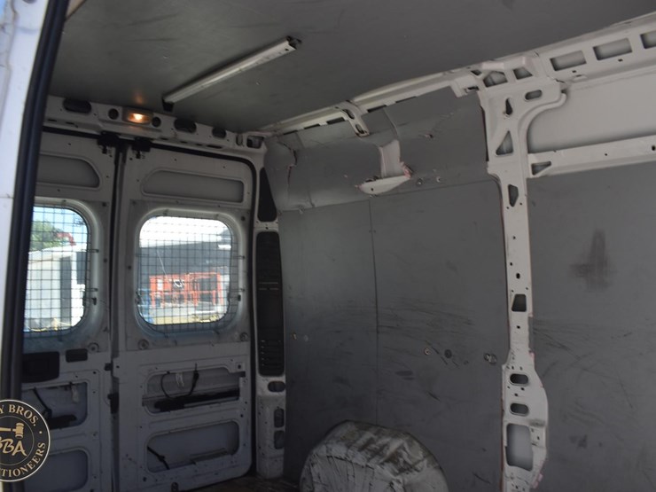 2014-ram-promaster-1500-image-31