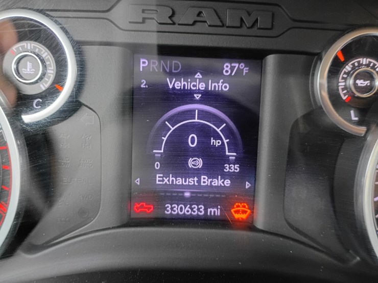 2020-dodge-2500-image-63