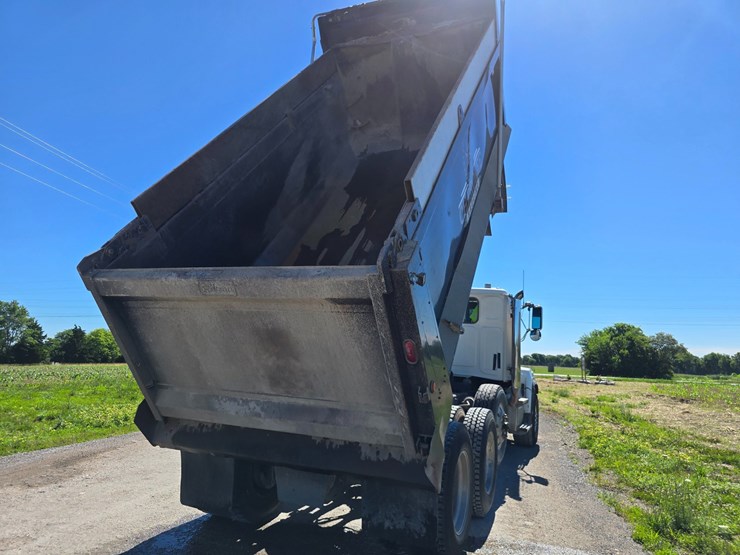 2018-western-star-4700-image-57