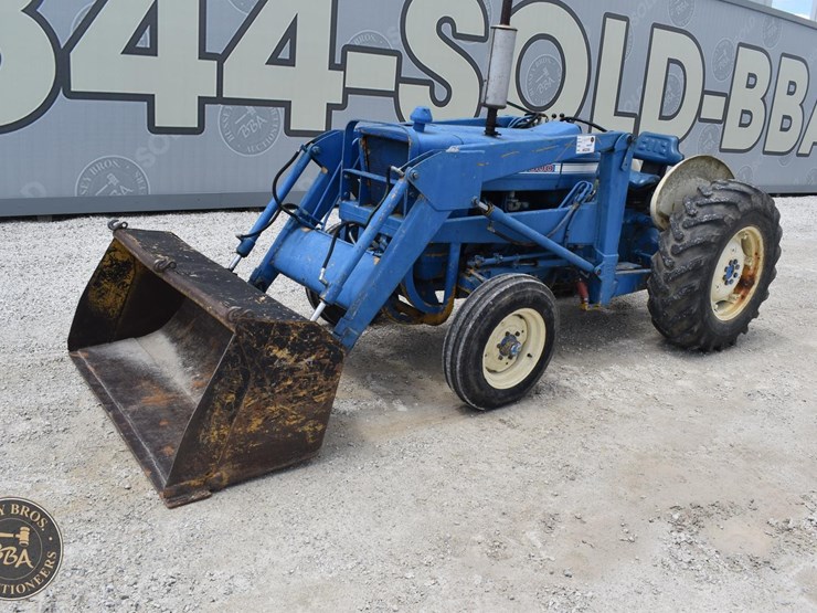 ford-4000-image-1