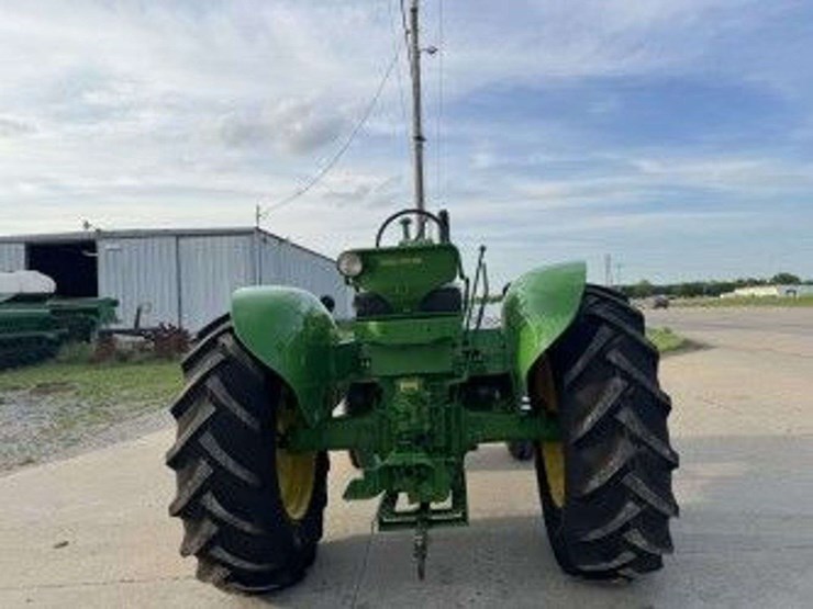 1955-john-deere-70-image-4