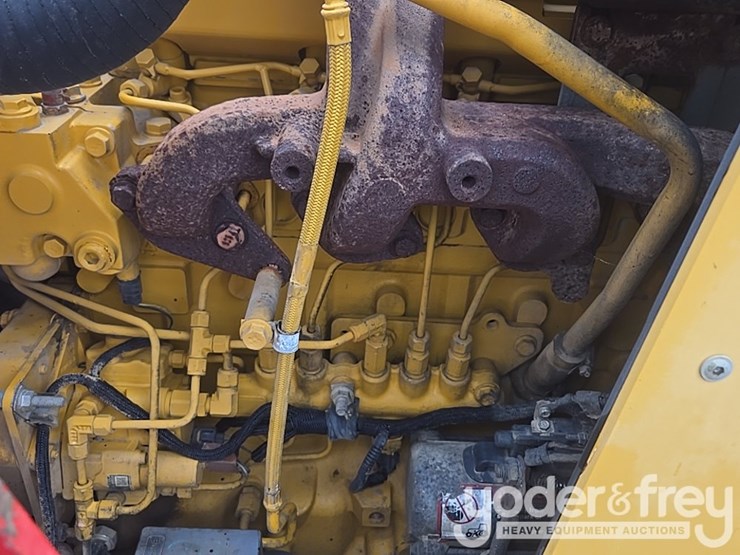 2014-deere-310k-ep-image-34