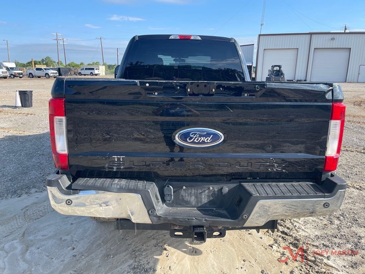 2019-ford-f250-xlt-image-10