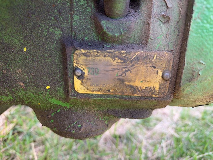 john-deere-730-image-33