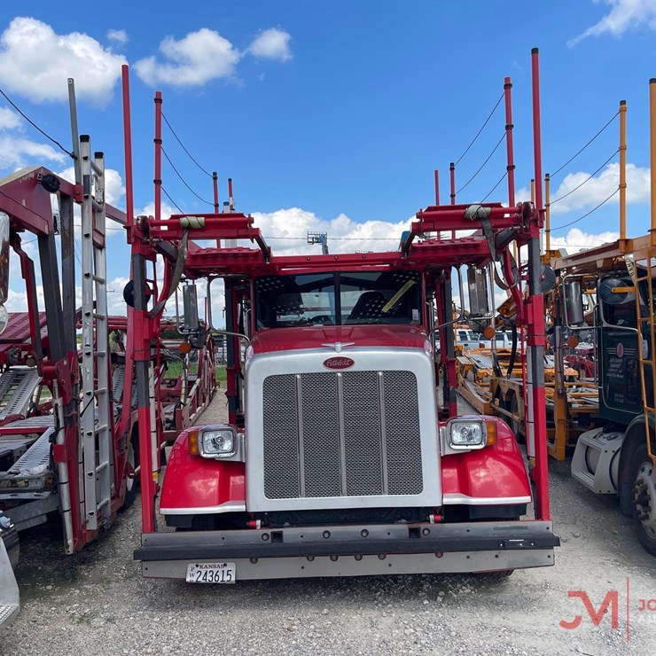 2016 PETERBILT 365