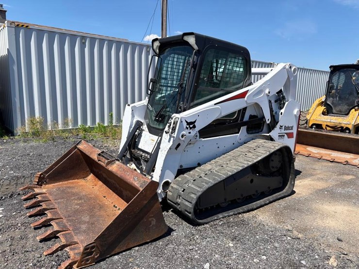 2015-bobcat-t650-image-1