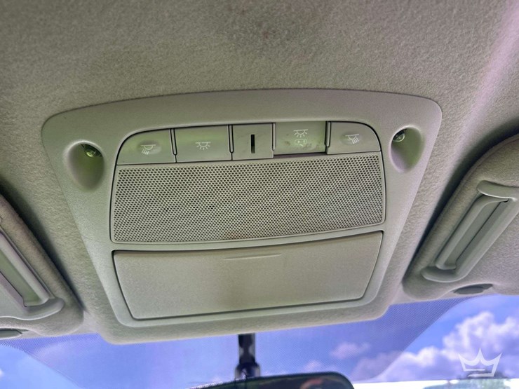 2015-nissan-sentra-sedan-image-24