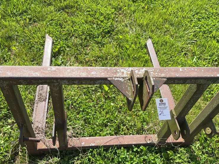 3pt-bale-forks-image-3