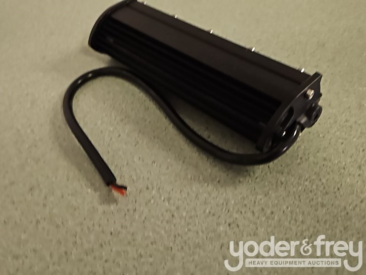 unused-7"-led-light-bars,-12v-60v,-60w,-mounting-brackets-(2-of)-image-4