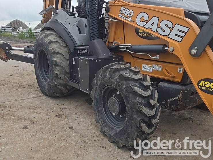 2019-case-580sn-image-14
