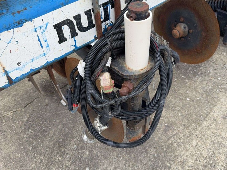 15-knife-nh3-bar-image-11