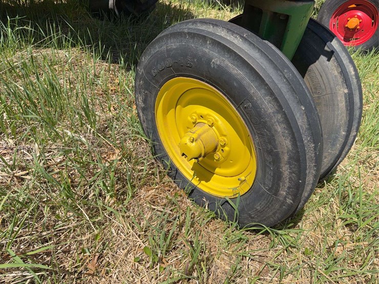 john-deere-630-image-15