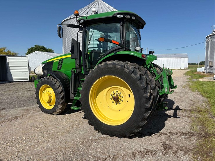 2012-john-deere-7230r-image-11