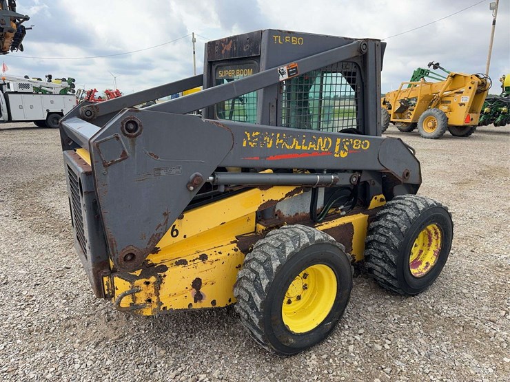 new-holland-ls180-image-5