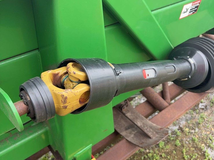 2011-john-deere-608-image-13