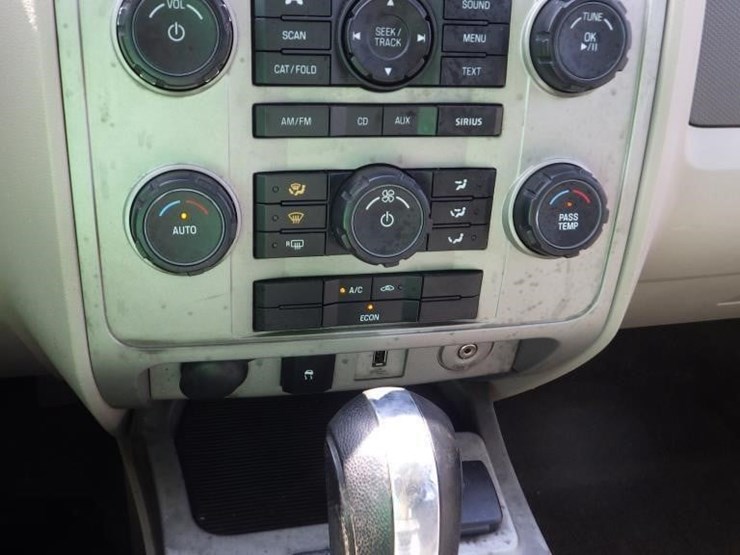 2009-ford-escape-hybrid-image-27