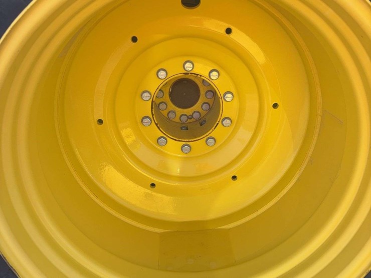 2014-john-deere-9510r-image-24