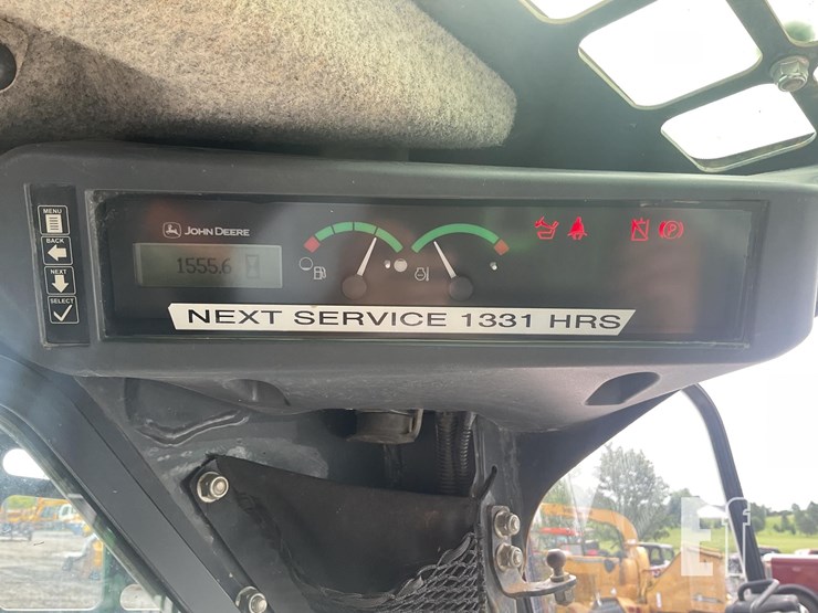 2017-deere-317g-image-16