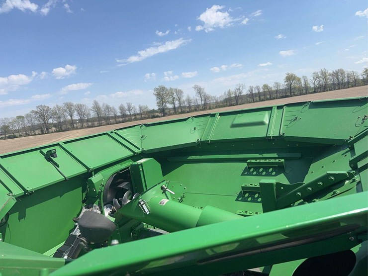 2006-john-deere-9660-sts-image-44