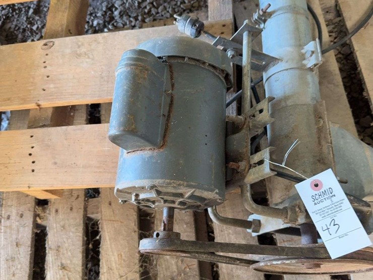 4''-x-11ft-auger-with-110-electric-motor-image-2