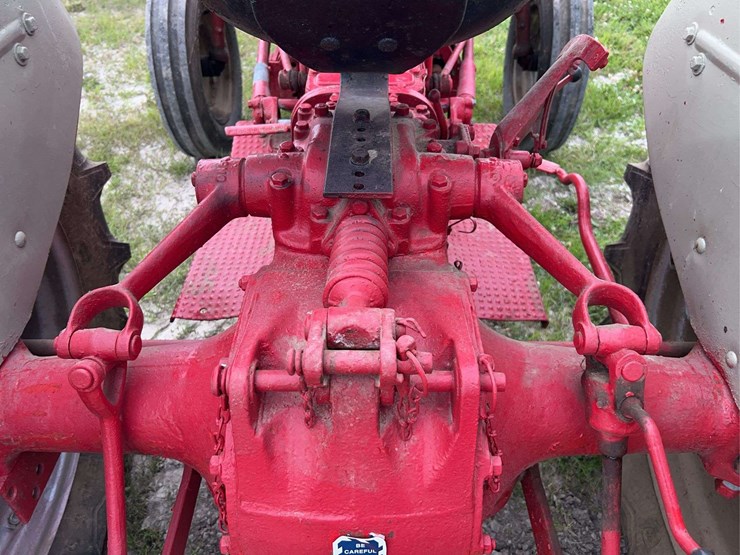 ford-8n-image-36