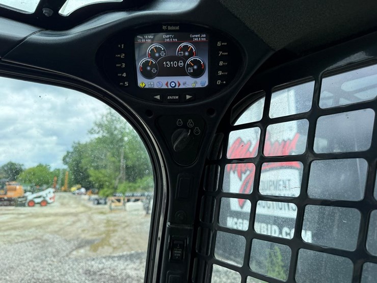 2019-bobcat-s650-image-22