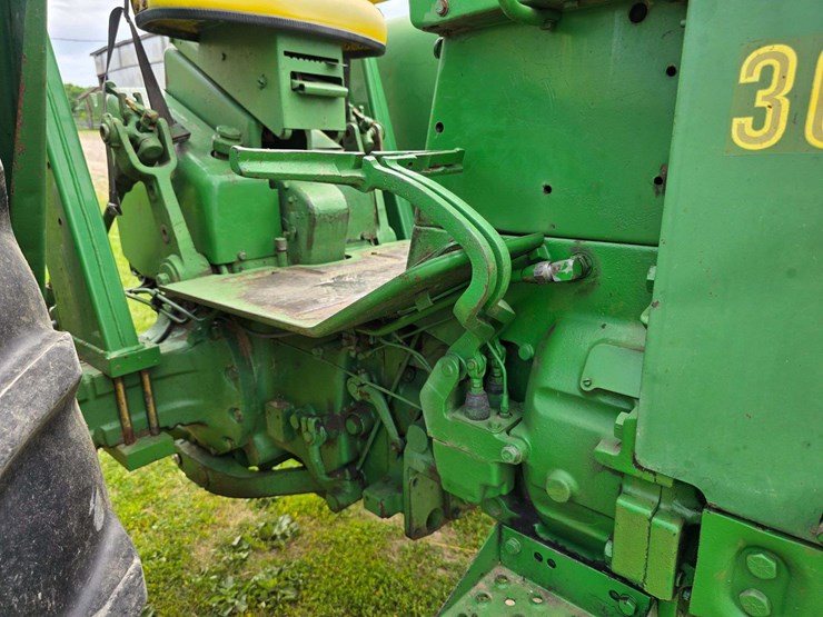 john-deere-3010-image-20