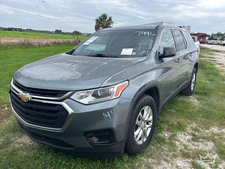 2020-chevrolet-traverse-image-1