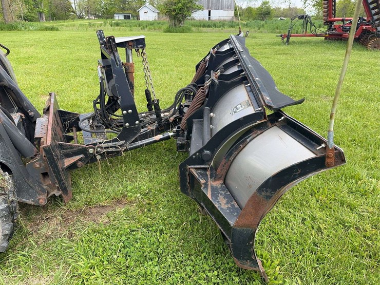 snow-dogg-xp810-skid-steer-snow-plow---10’-image-14