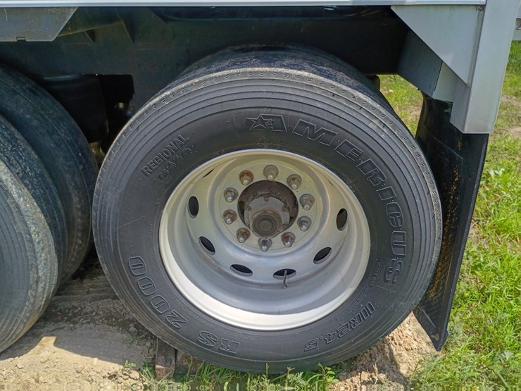 2010-timpte-hopper-bottom-image-26