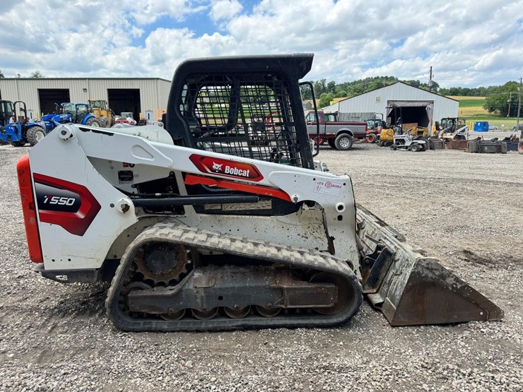 2022-bobcat-t550-image-7
