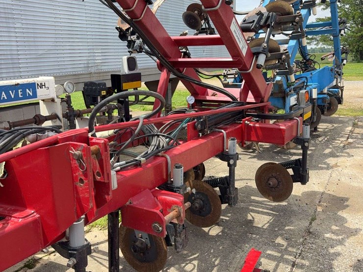 15-knife-nh3-bar,-3pt-or-pull-type-image-24