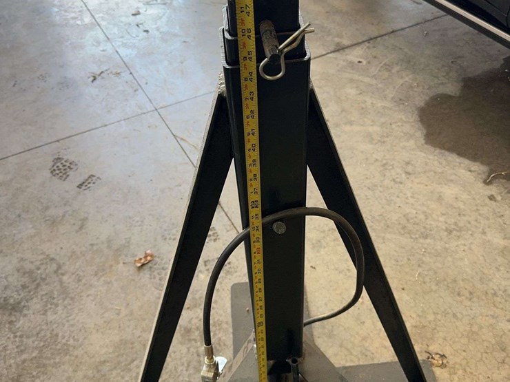 high-clearance-sprayer-jack---20-ton-air/hydraulic-bottle-jack---minimum-jack-height-50”-image-10